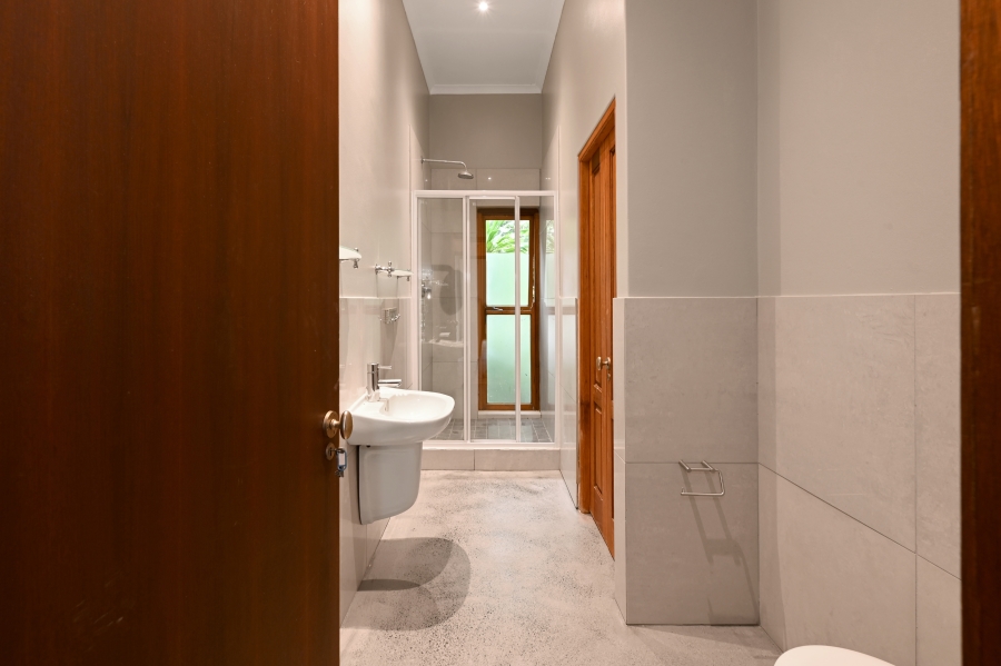4 Bedroom Property for Sale in Constantia Western Cape